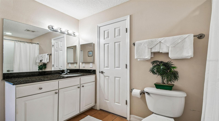 Madeira Beach, Florida 33708, 2 Bedroom Bedrooms, ,1 Bathroombathrooms,Residential,For Sale,Gulf,0,Mfrtb8542554