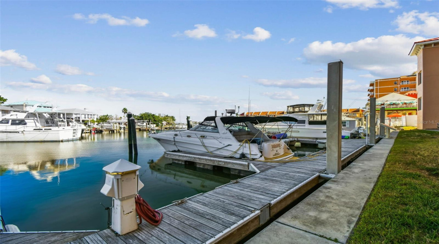 Madeira Beach, Florida 33708, 2 Bedroom Bedrooms, ,1 Bathroombathrooms,Residential,For Sale,Gulf,0,Mfrtb8542554
