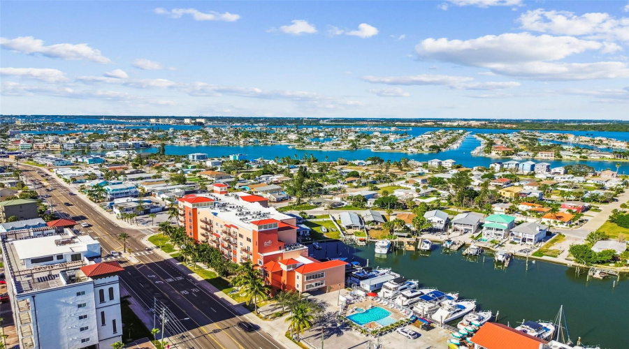 Madeira Beach, Florida 33708, 2 Bedroom Bedrooms, ,1 Bathroombathrooms,Residential,For Sale,Gulf,0,Mfrtb8542554