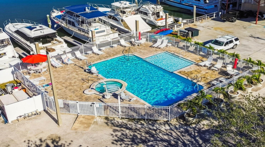 Madeira Beach, Florida 33708, 2 Bedroom Bedrooms, ,1 Bathroombathrooms,Residential,For Sale,Gulf,0,Mfrtb8542554