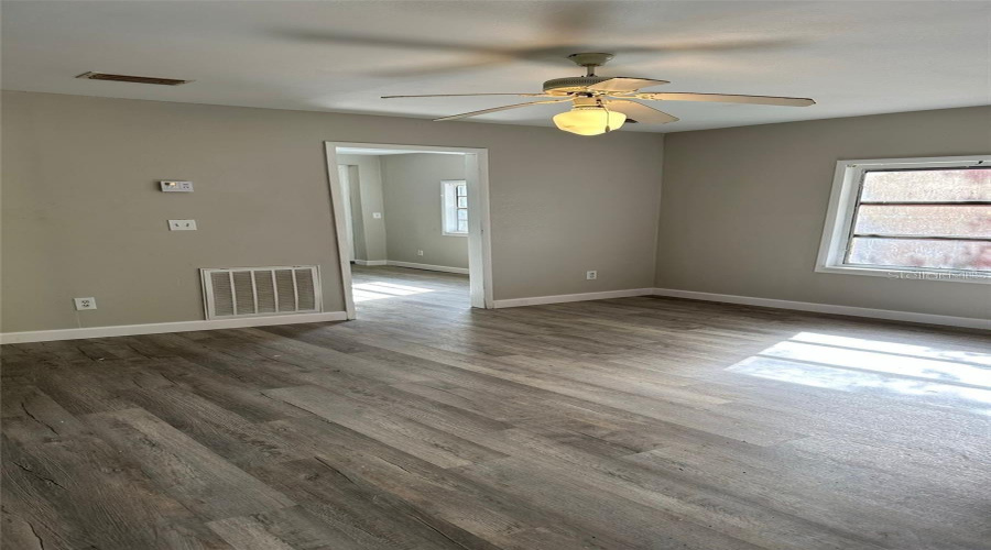 Sanford, Florida 32771, 2 Bedroom Bedrooms, ,1 Bathroombathrooms,Residential,For Sale,8Th,0,Mfrv4950636