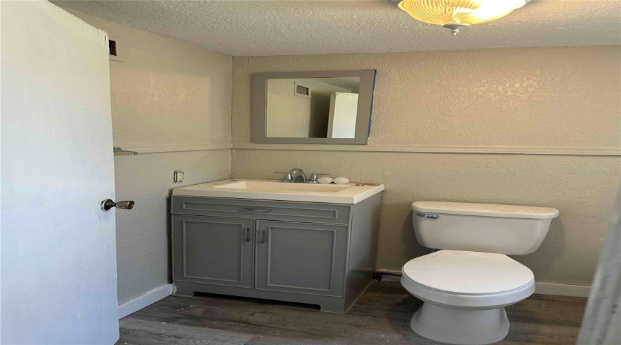 Sanford, Florida 32771, 2 Bedroom Bedrooms, ,1 Bathroombathrooms,Residential,For Sale,8Th,0,Mfrv4950636
