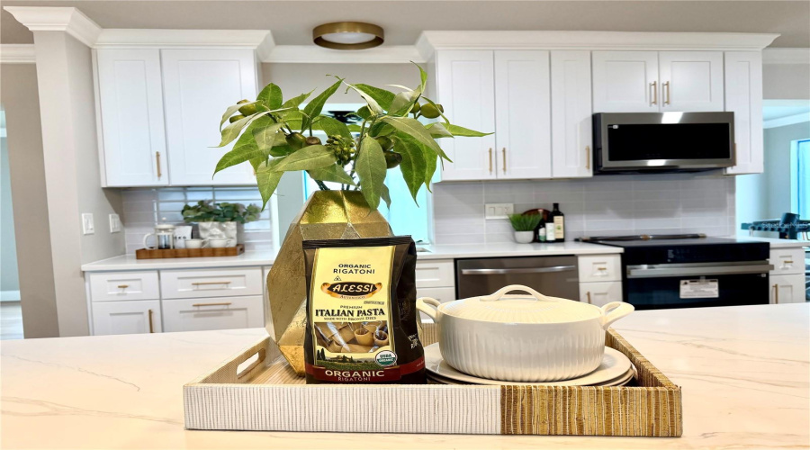 Pinellas Park, Florida 33782, 2 Bedroom Bedrooms, ,2 Bathroombathrooms,Residential,For Sale,41St,0,Mfrtb8515578