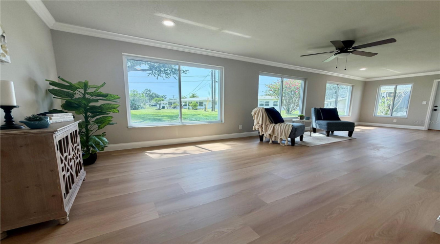 Pinellas Park, Florida 33782, 2 Bedroom Bedrooms, ,2 Bathroombathrooms,Residential,For Sale,41St,0,Mfrtb8515578