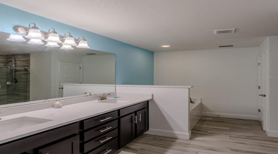 North Port, Florida 34286, 4 Bedroom Bedrooms, ,3 Bathroombathrooms,Residential,For Sale,Clarke,0,Mfrl4959320