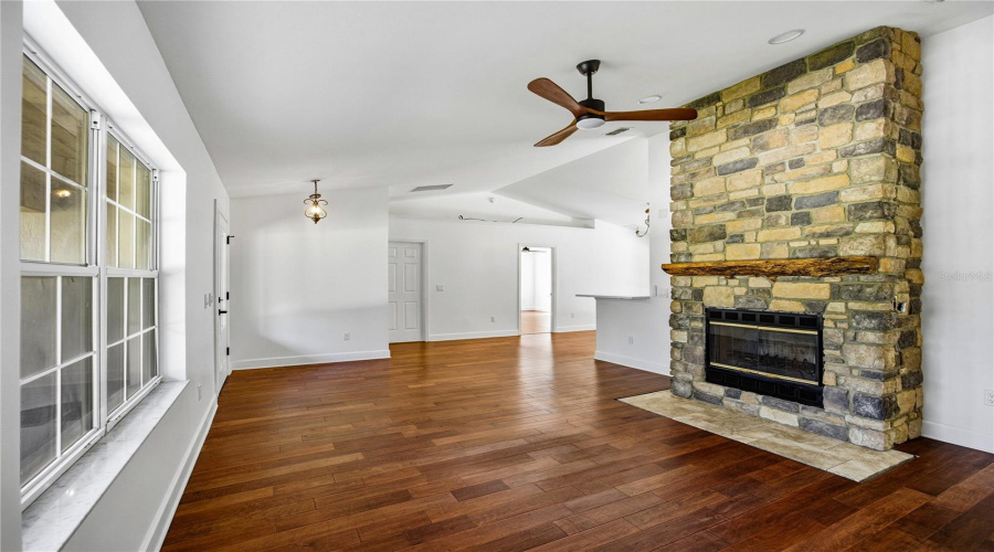 Williston, Florida 32696, 4 Bedroom Bedrooms, ,3 Bathroombathrooms,Residential,For Sale,185,0,Mfrom726746