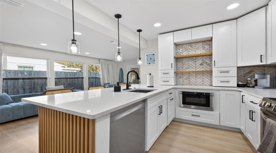 St Pete Beach, Florida 33706, 3 Bedroom Bedrooms, ,2 Bathroombathrooms,Residential,For Sale,79Th,0,Mfrtb8478040