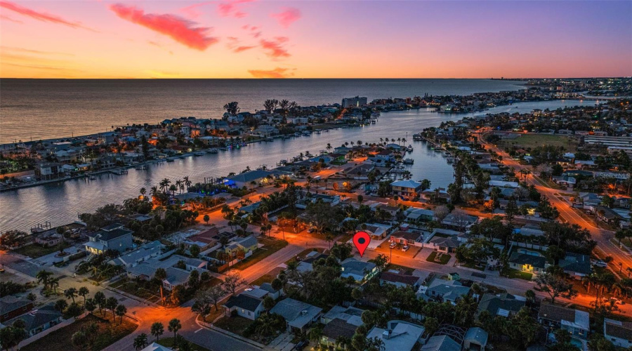 St Pete Beach, Florida 33706, 3 Bedroom Bedrooms, ,2 Bathroombathrooms,Residential,For Sale,79Th,0,Mfrtb8478040