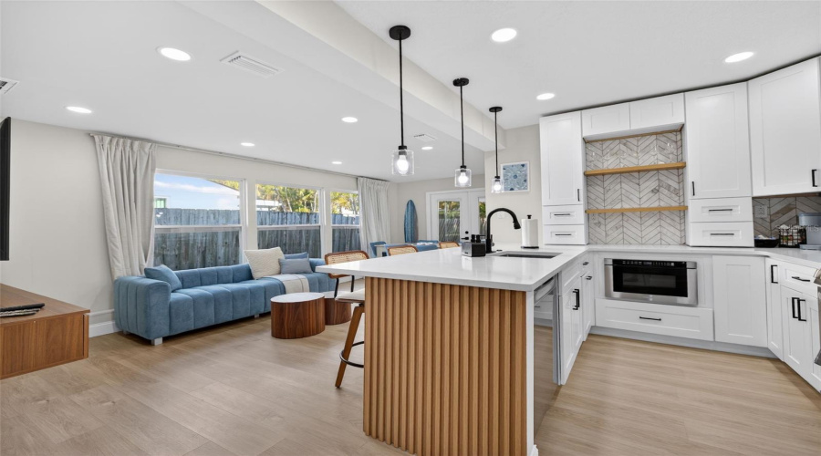 St Pete Beach, Florida 33706, 3 Bedroom Bedrooms, ,2 Bathroombathrooms,Residential,For Sale,79Th,0,Mfrtb8478040