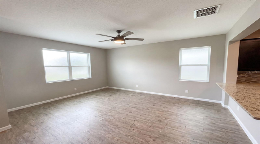 Apopka, Florida 32703, 3 Bedroom Bedrooms, ,2 Bathroombathrooms,Residential,For Sale,Ficus,0,Mfro6423700