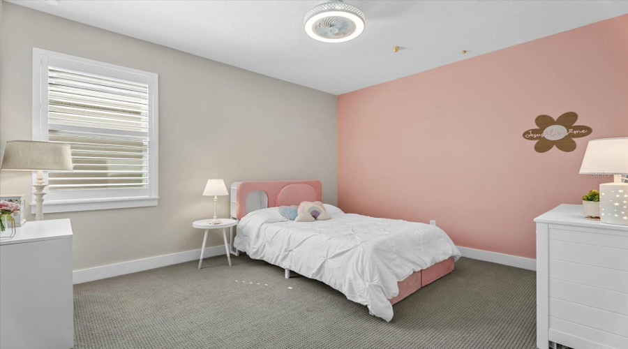 Guest Bedroom With En-Suite Bathroom