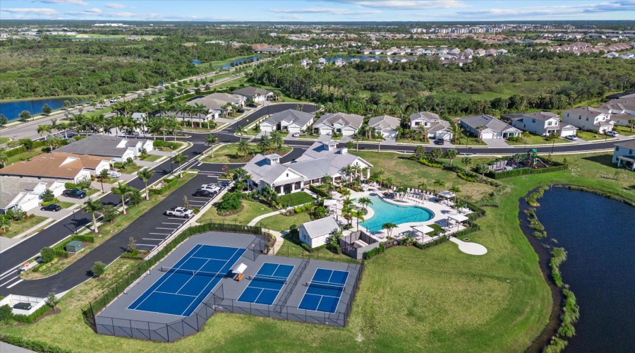 Community Clubhouse Amenities
