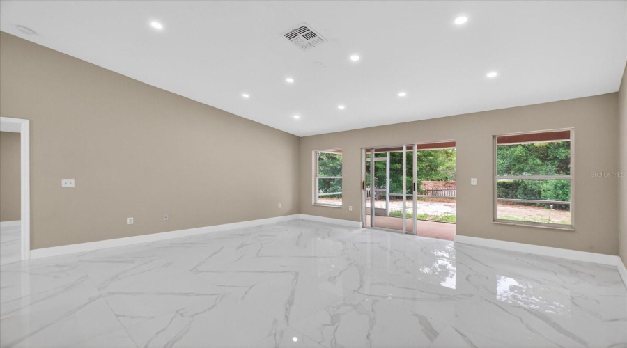 Spring Hill, Florida 34609, 4 Bedroom Bedrooms, ,2 Bathroombathrooms,Residential,For Sale,Linden,0,Mfrtb8516400