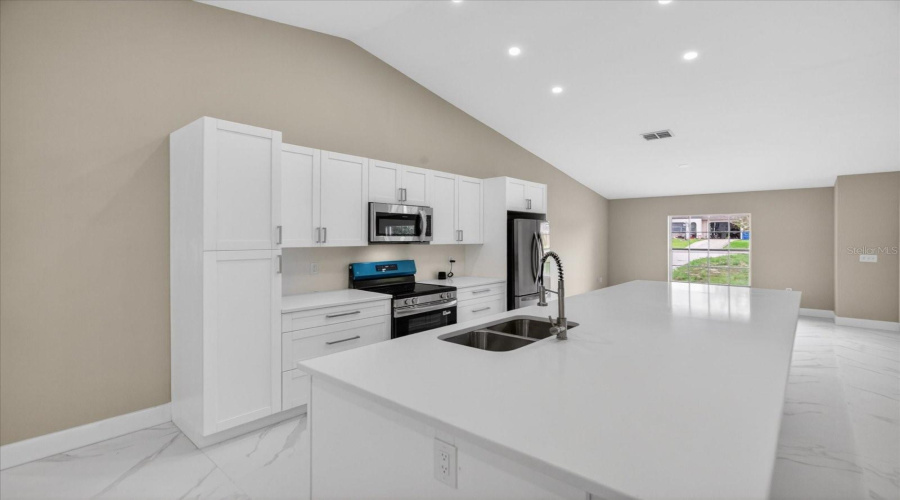 Spring Hill, Florida 34609, 4 Bedroom Bedrooms, ,2 Bathroombathrooms,Residential,For Sale,Linden,0,Mfrtb8516400