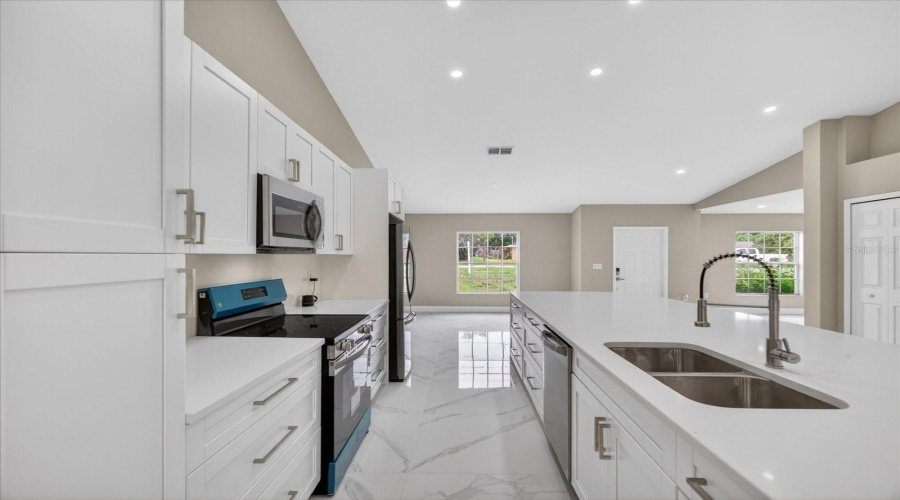 Spring Hill, Florida 34609, 4 Bedroom Bedrooms, ,2 Bathroombathrooms,Residential,For Sale,Linden,0,Mfrtb8516400
