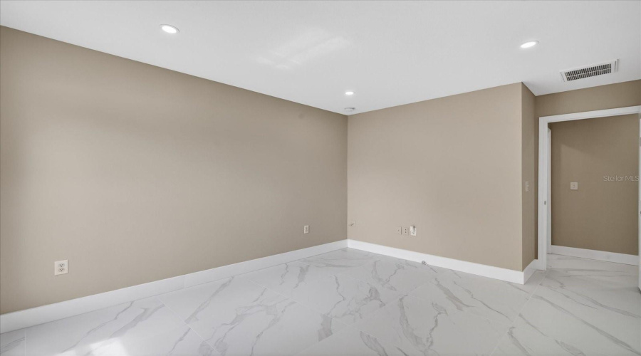 Spring Hill, Florida 34609, 4 Bedroom Bedrooms, ,2 Bathroombathrooms,Residential,For Sale,Linden,0,Mfrtb8516400