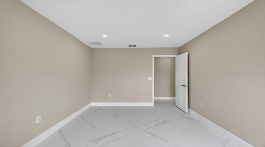 Spring Hill, Florida 34609, 4 Bedroom Bedrooms, ,2 Bathroombathrooms,Residential,For Sale,Linden,0,Mfrtb8516400