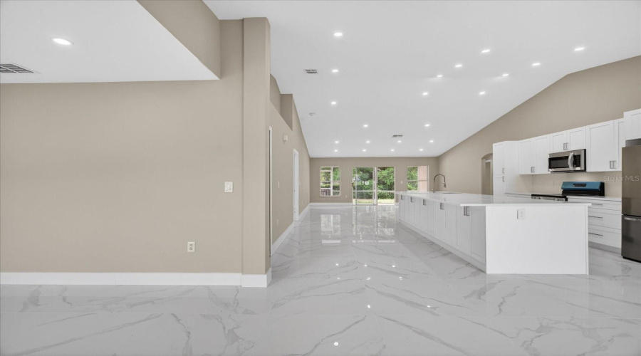 Spring Hill, Florida 34609, 4 Bedroom Bedrooms, ,2 Bathroombathrooms,Residential,For Sale,Linden,0,Mfrtb8516400