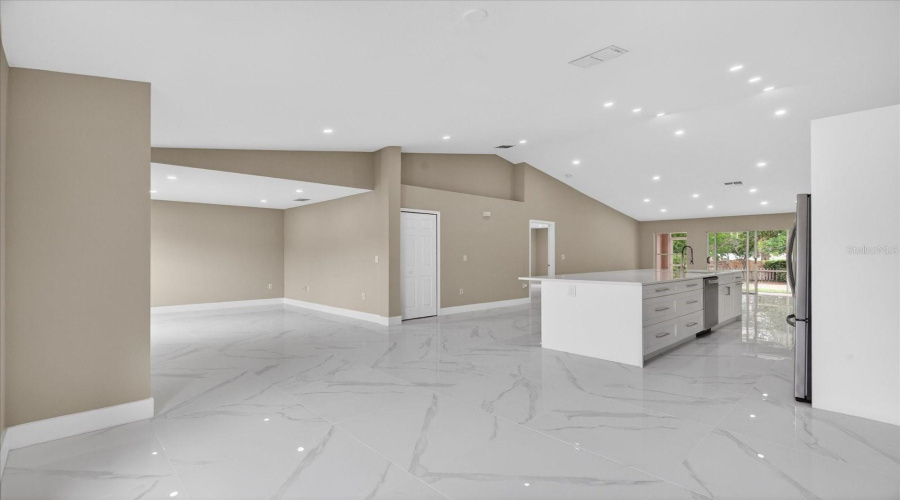 Spring Hill, Florida 34609, 4 Bedroom Bedrooms, ,2 Bathroombathrooms,Residential,For Sale,Linden,0,Mfrtb8516400