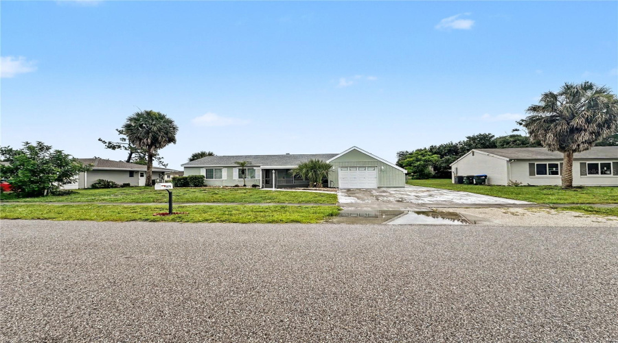 North Port, Florida 34287, 3 Bedroom Bedrooms, ,2 Bathroombathrooms,Residential,For Sale,Greendale,0,Mfrc7529171