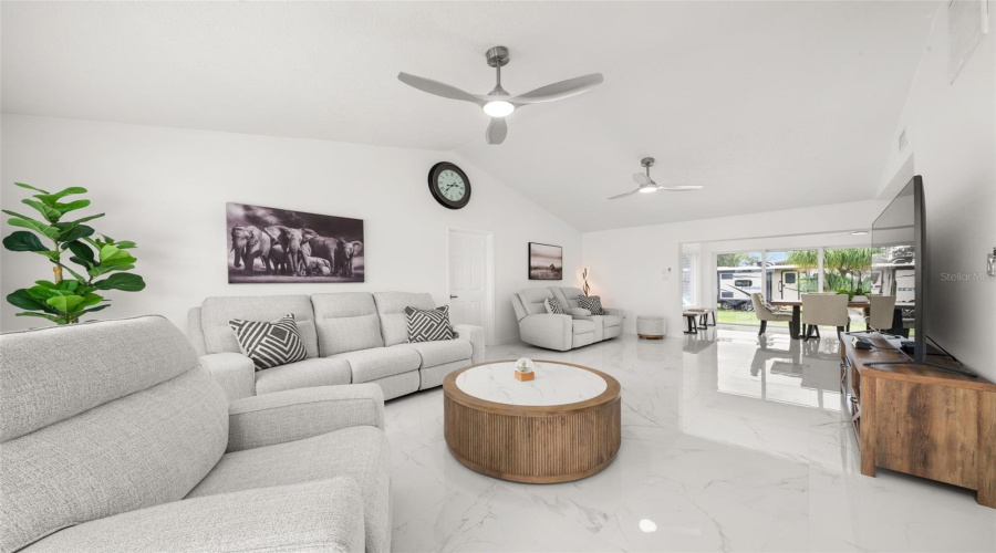 Sebring, Florida 33875, 2 Bedroom Bedrooms, ,2 Bathroombathrooms,Residential,For Sale,Lake Vista,0,Mfrp4939215