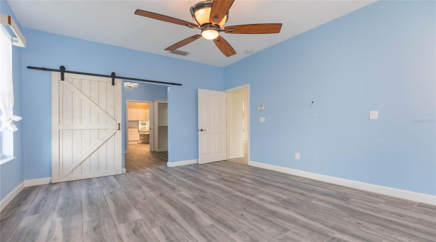 Tampa, Florida 33647, 5 Bedroom Bedrooms, ,3 Bathroombathrooms,Residential,For Sale,Java Isle,0,Mfrtb8525534