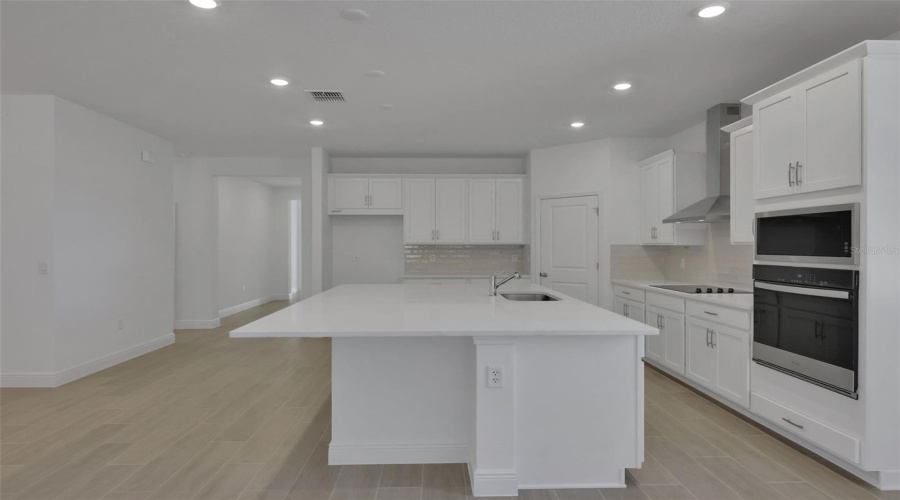 Apopka, Florida 32712, 4 Bedroom Bedrooms, ,3 Bathroombathrooms,Residential,For Sale,Spaderdock,0,Mfrg5113899