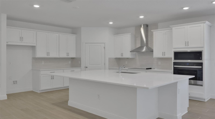 Apopka, Florida 32712, 4 Bedroom Bedrooms, ,3 Bathroombathrooms,Residential,For Sale,Spaderdock,0,Mfrg5113899