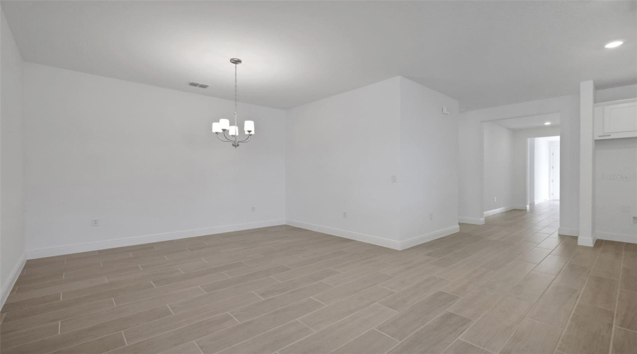 Apopka, Florida 32712, 4 Bedroom Bedrooms, ,3 Bathroombathrooms,Residential,For Sale,Spaderdock,0,Mfrg5113899