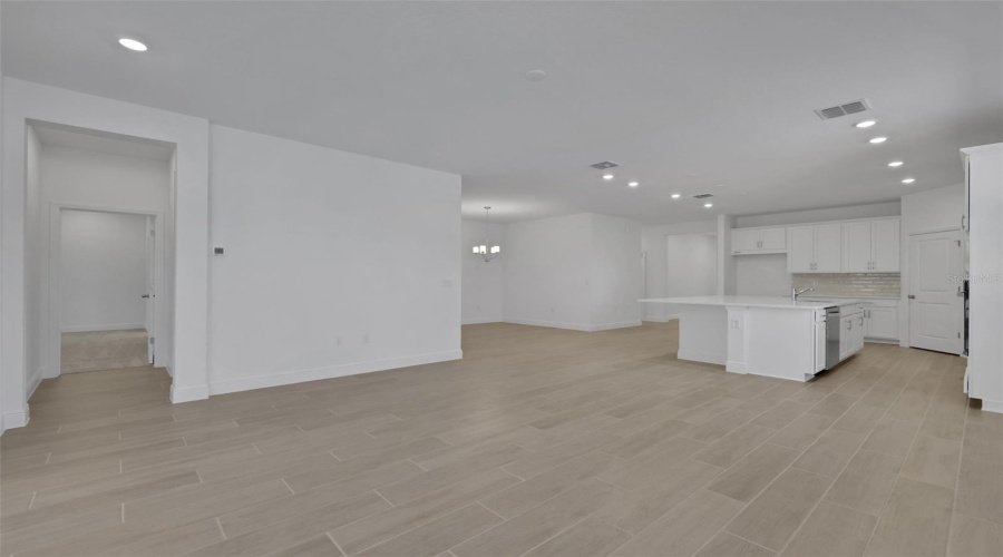 Apopka, Florida 32712, 4 Bedroom Bedrooms, ,3 Bathroombathrooms,Residential,For Sale,Spaderdock,0,Mfrg5113899