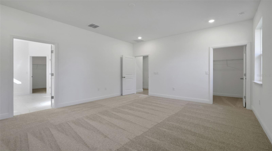 Apopka, Florida 32712, 4 Bedroom Bedrooms, ,3 Bathroombathrooms,Residential,For Sale,Spaderdock,0,Mfrg5113899