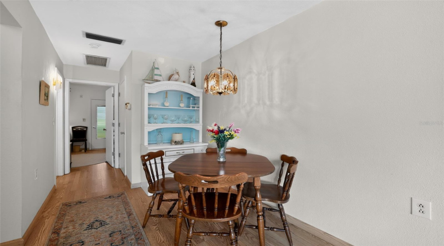 Seminole, Florida 33772, 1 Bedroom Bedrooms, ,1 Bathroombathrooms,Residential,For Sale,112Th,0,Mfro6436446