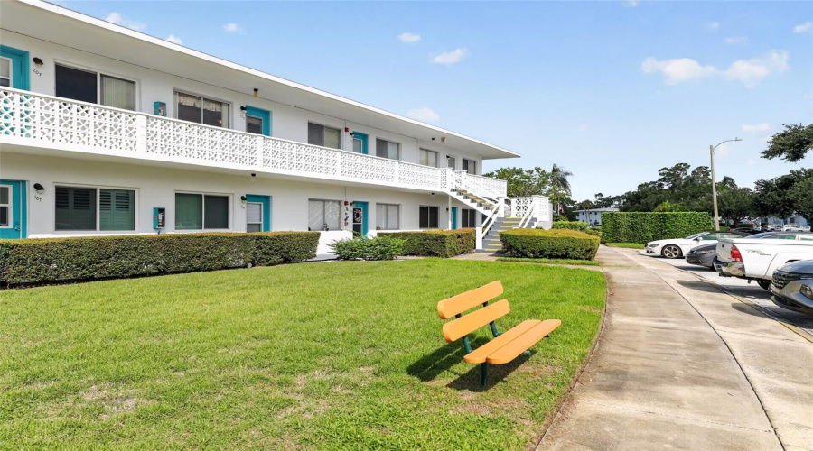 Seminole, Florida 33772, 1 Bedroom Bedrooms, ,1 Bathroombathrooms,Residential,For Sale,112Th,0,Mfro6436446