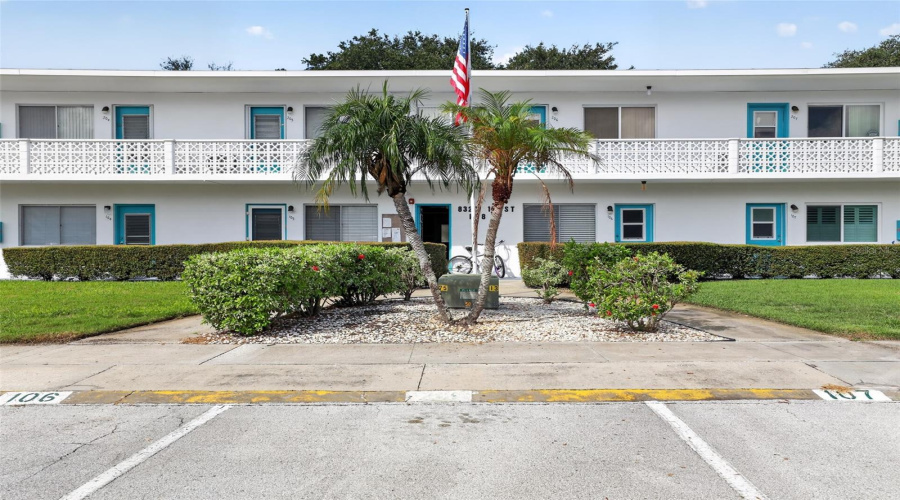 Seminole, Florida 33772, 1 Bedroom Bedrooms, ,1 Bathroombathrooms,Residential,For Sale,112Th,0,Mfro6436446