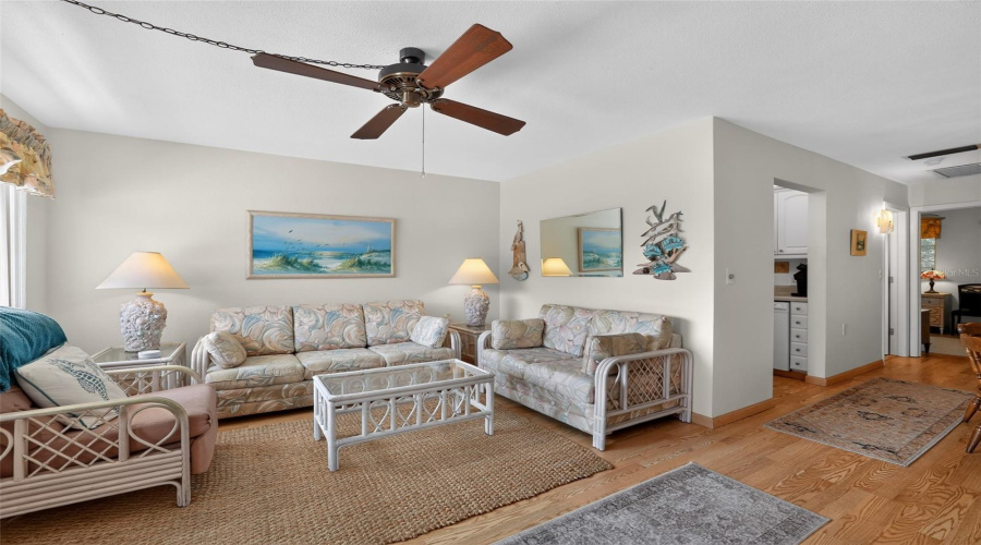 Seminole, Florida 33772, 1 Bedroom Bedrooms, ,1 Bathroombathrooms,Residential,For Sale,112Th,0,Mfro6436446