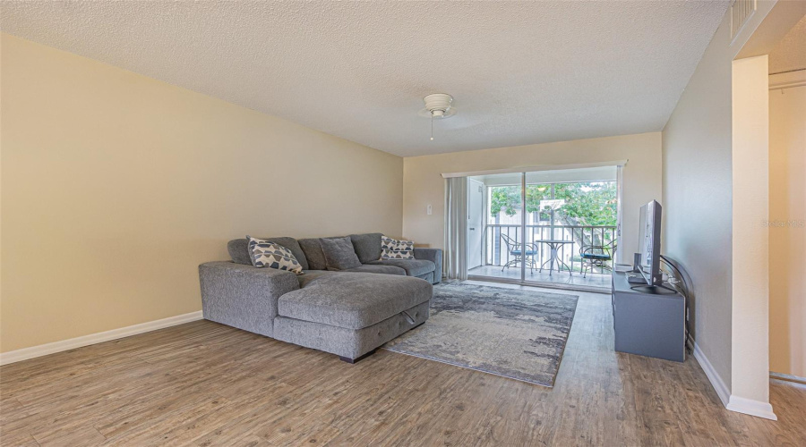 Seminole, Florida 33777, 1 Bedroom Bedrooms, ,1 Bathroombathrooms,Residential,For Sale,Bardmoor,0,Mfrtb8538465