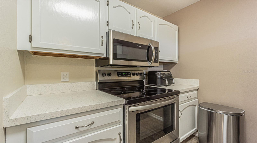 Seminole, Florida 33777, 1 Bedroom Bedrooms, ,1 Bathroombathrooms,Residential,For Sale,Bardmoor,0,Mfrtb8538465