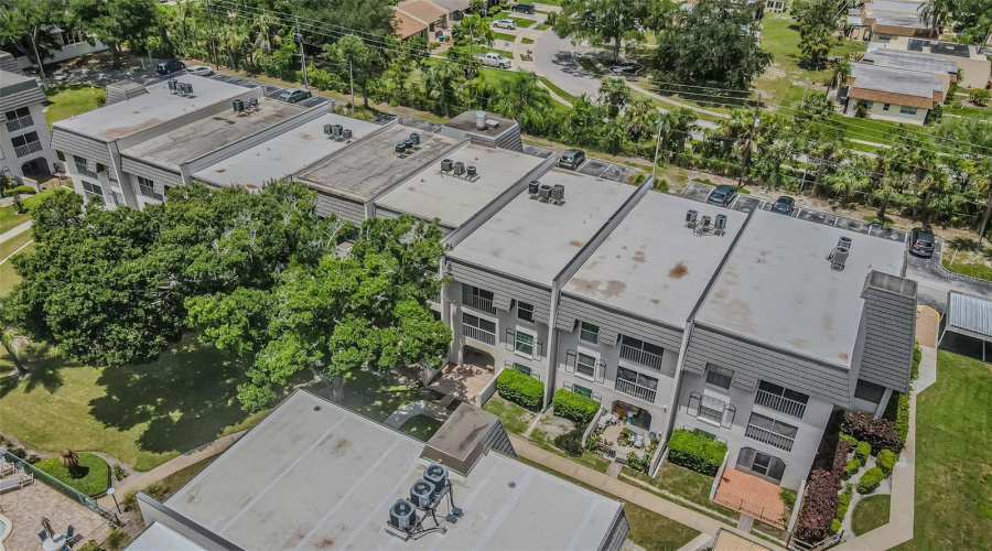 Seminole, Florida 33777, 1 Bedroom Bedrooms, ,1 Bathroombathrooms,Residential,For Sale,Bardmoor,0,Mfrtb8538465