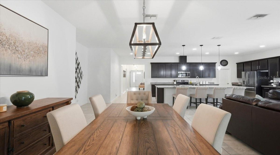 Beautifully Defined Spaces Give The Heart Of The Home An Unmistakable Sense Of Scale And Sophistication.