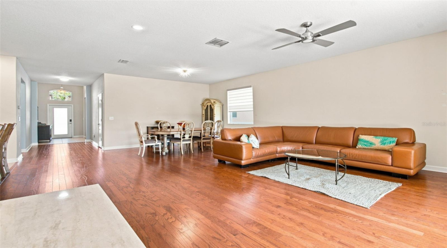 Tampa, Florida 33647, 4 Bedroom Bedrooms, ,3 Bathroombathrooms,Residential,For Sale,Merry Oak,0,Mfrtb8537667