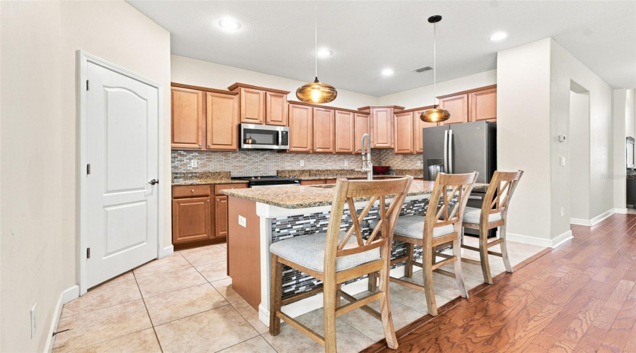 Tampa, Florida 33647, 4 Bedroom Bedrooms, ,3 Bathroombathrooms,Residential,For Sale,Merry Oak,0,Mfrtb8537667