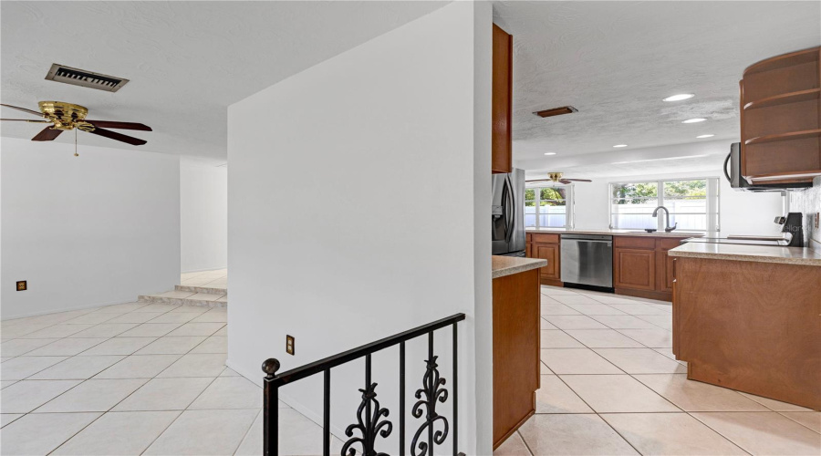 Holiday, Florida 34690, 3 Bedroom Bedrooms, ,2 Bathroombathrooms,Residential,For Sale,Andrea,0,Mfrtb8541258