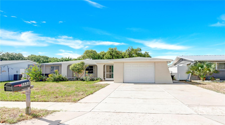 Holiday, Florida 34690, 3 Bedroom Bedrooms, ,2 Bathroombathrooms,Residential,For Sale,Andrea,0,Mfrtb8541258