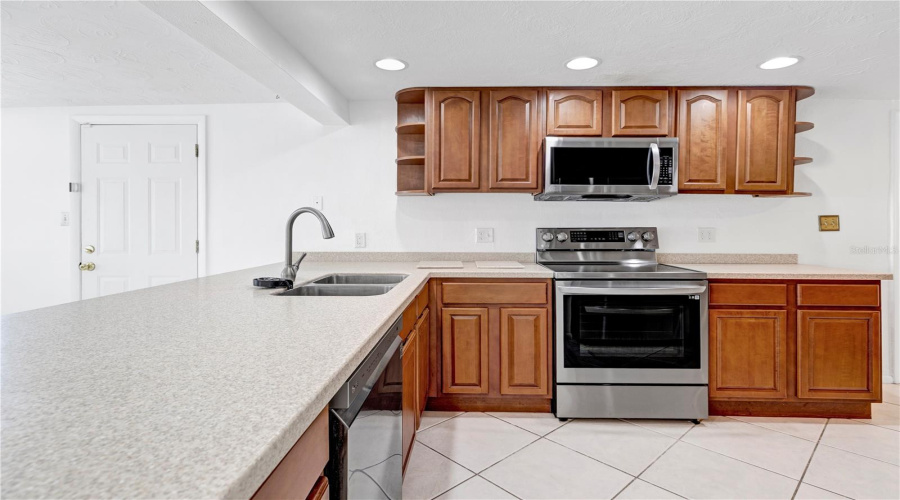 Holiday, Florida 34690, 3 Bedroom Bedrooms, ,2 Bathroombathrooms,Residential,For Sale,Andrea,0,Mfrtb8541258