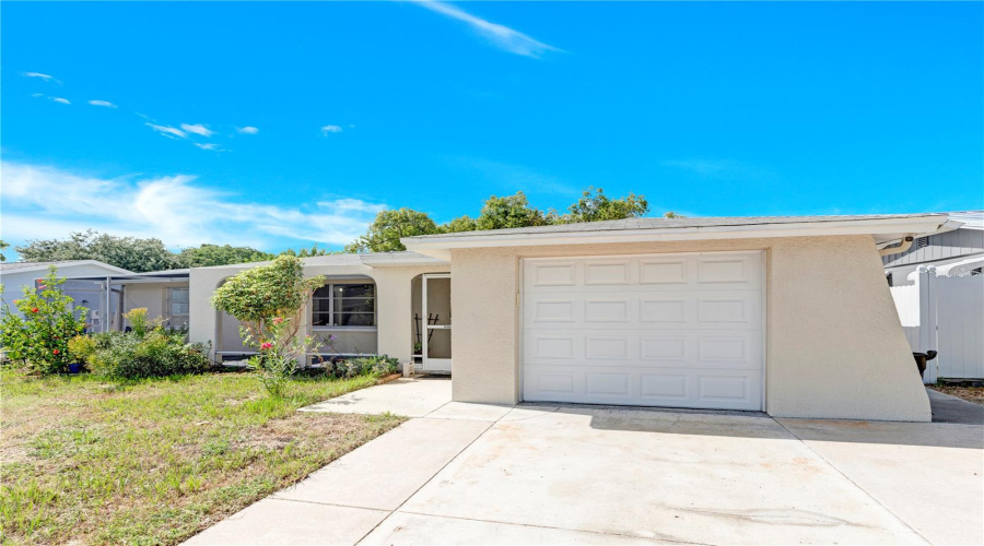 Holiday, Florida 34690, 3 Bedroom Bedrooms, ,2 Bathroombathrooms,Residential,For Sale,Andrea,0,Mfrtb8541258