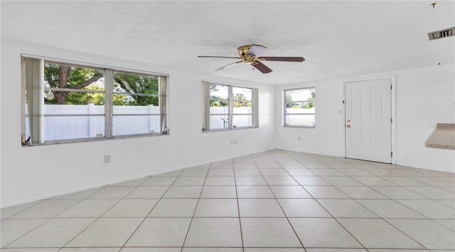 Holiday, Florida 34690, 3 Bedroom Bedrooms, ,2 Bathroombathrooms,Residential,For Sale,Andrea,0,Mfrtb8541258