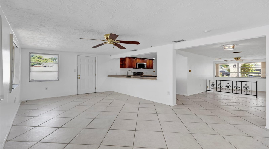 Holiday, Florida 34690, 3 Bedroom Bedrooms, ,2 Bathroombathrooms,Residential,For Sale,Andrea,0,Mfrtb8541258