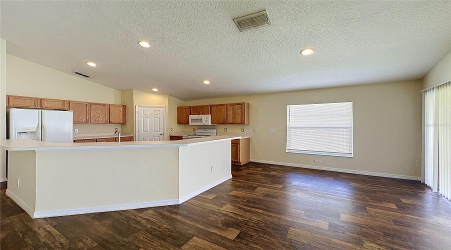 Kissimmee, Florida 34746, 4 Bedroom Bedrooms, ,2 Bathroombathrooms,Residential,For Sale,Eagle Crossing Dr,0,Mfrs5156186