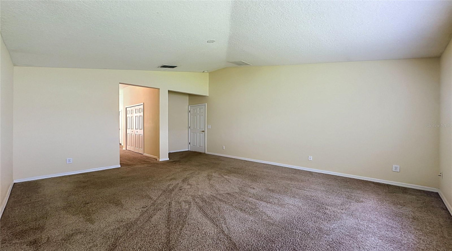 Kissimmee, Florida 34746, 4 Bedroom Bedrooms, ,2 Bathroombathrooms,Residential,For Sale,Eagle Crossing Dr,0,Mfrs5156186