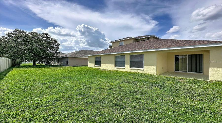 Kissimmee, Florida 34746, 4 Bedroom Bedrooms, ,2 Bathroombathrooms,Residential,For Sale,Eagle Crossing Dr,0,Mfrs5156186